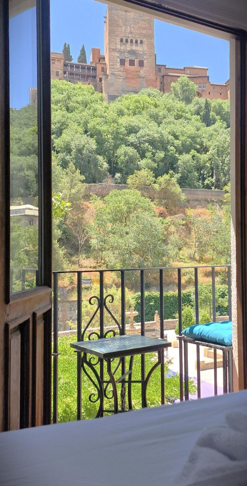 The Nasrid Palace From Your Bed ! Grenada Zewnętrze zdjęcie