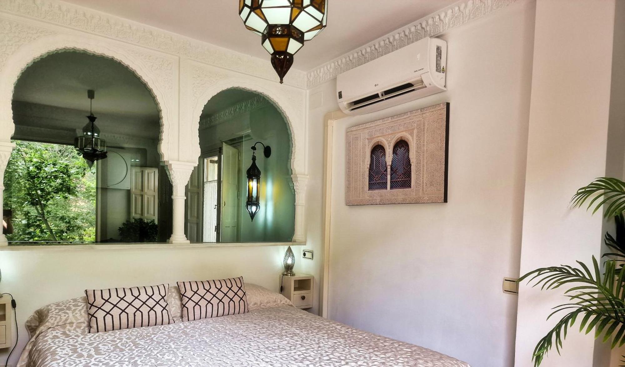 The Nasrid Palace From Your Bed ! Grenada Zewnętrze zdjęcie